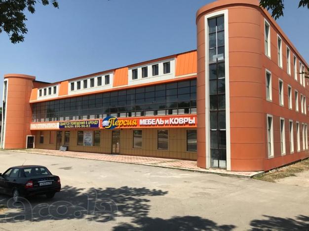 Здание под коммерческую деятельность